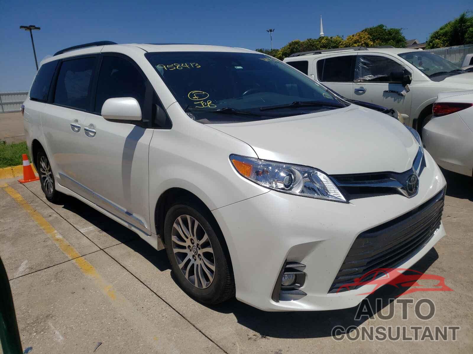 TOYOTA SIENNA 2018 - 5TDYZ3DC6JS958413