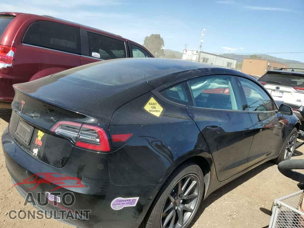 TESLA MODEL 3 2019 - 5YJ3E1EA3KF324666