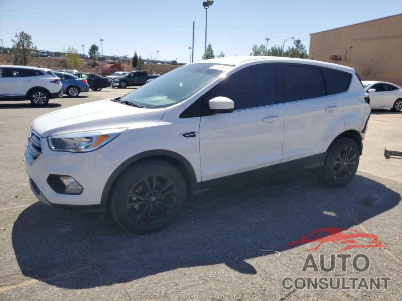 FORD ESCAPE 2017 - 1FMCU0GD9HUC18237