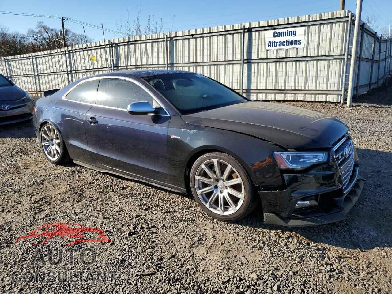 AUDI A5 2011 - WAULFAFR3BA015996
