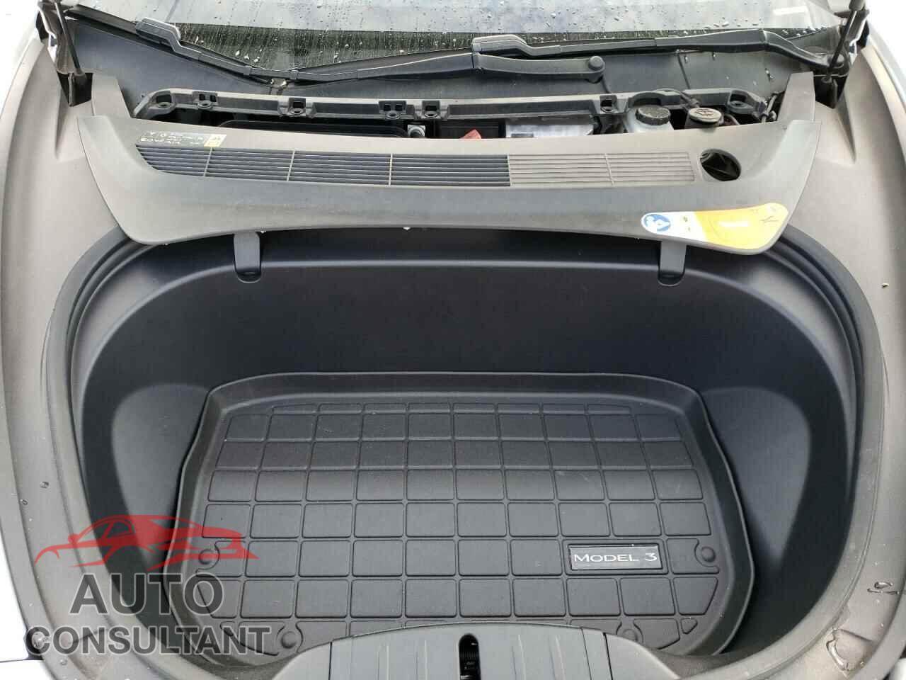 TESLA MODEL 3 2018 - 5YJ3E1EA9JF006503
