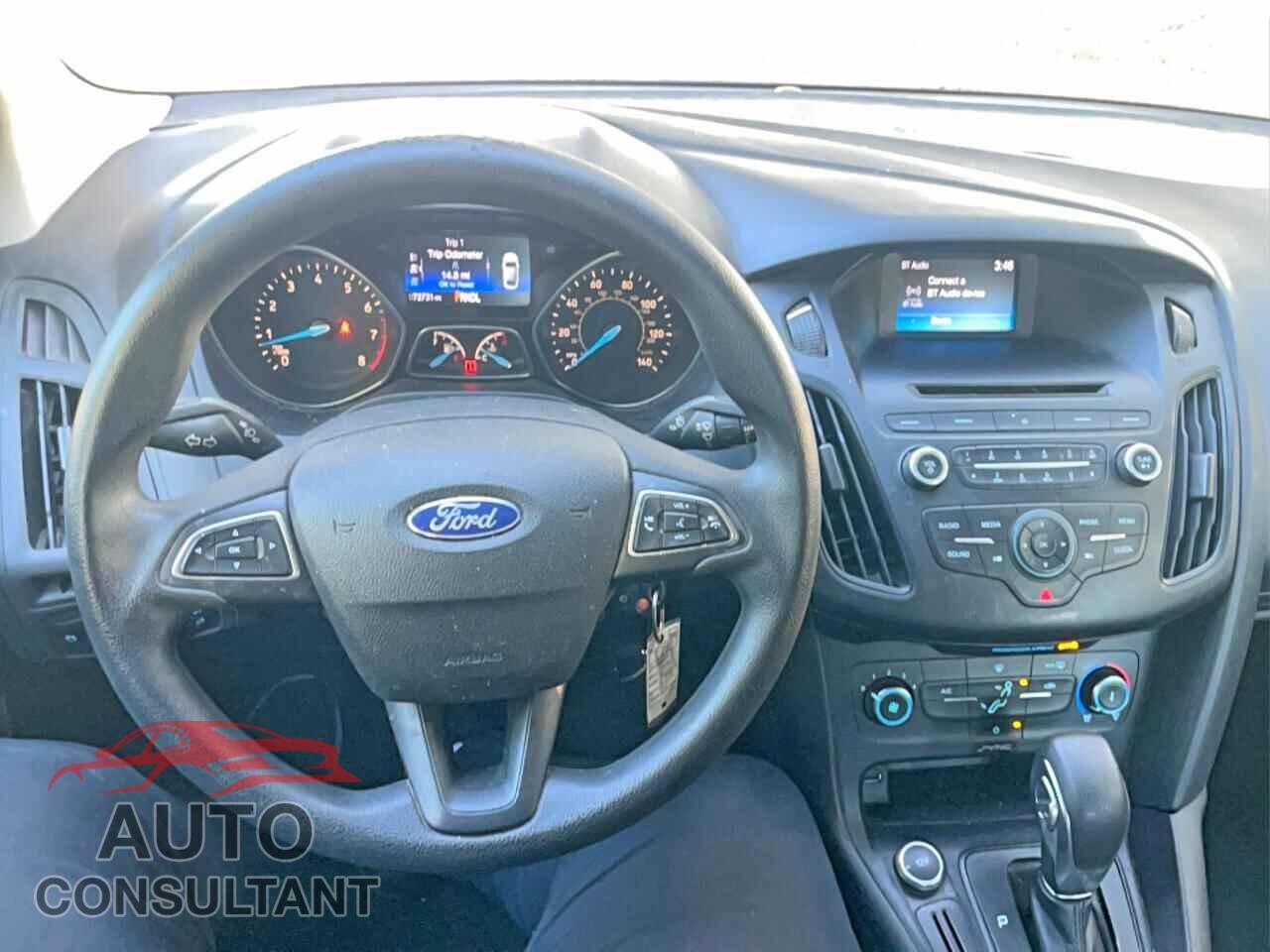 FORD FOCUS 2017 - 1FADP3E21HL263221