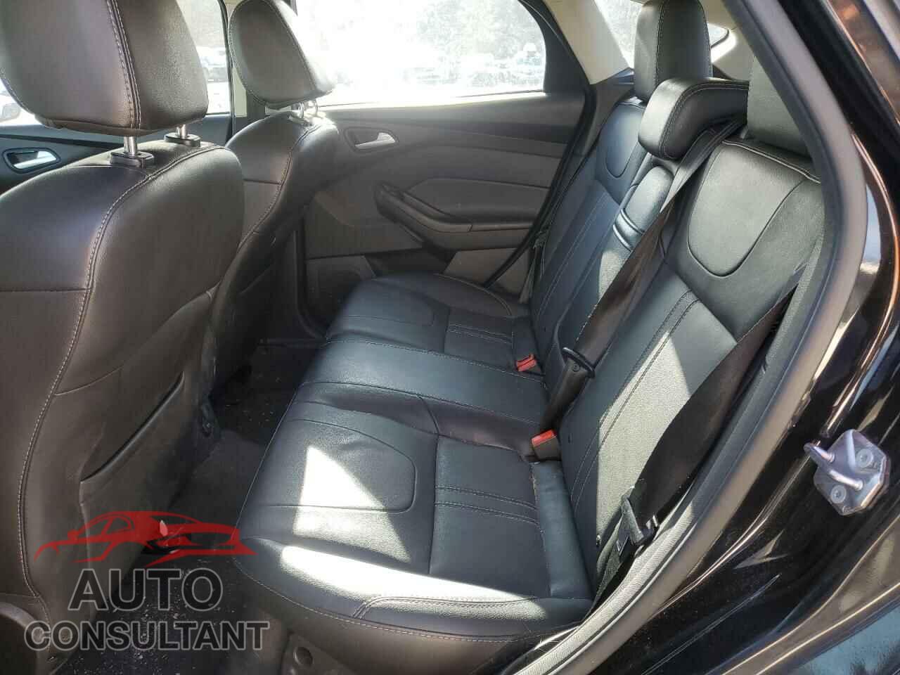 FORD FOCUS 2013 - 1FADP3K23DL221504