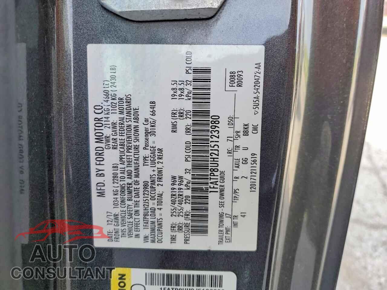 FORD MUSTANG 2018 - 1FATP8UH2J5123980