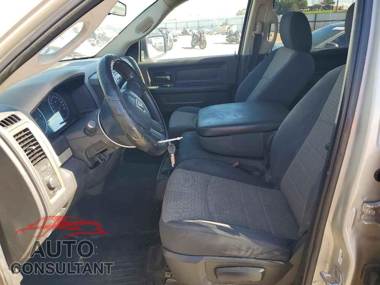 DODGE RAM 1500 2010 - 1D7RB1CP5AS196271