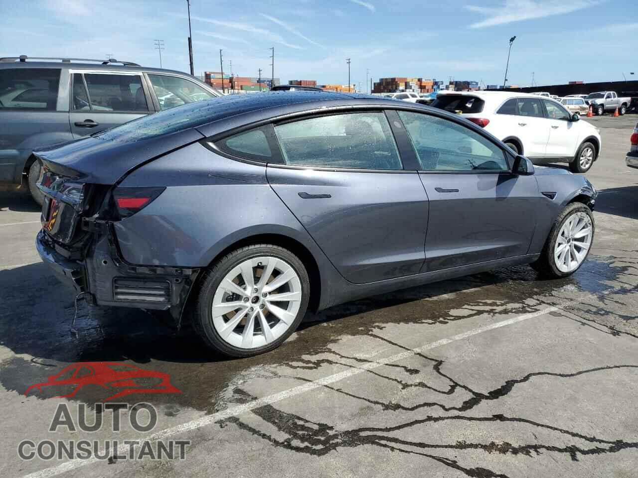TESLA MODEL 3 2022 - 5YJ3E1EA8NF290888