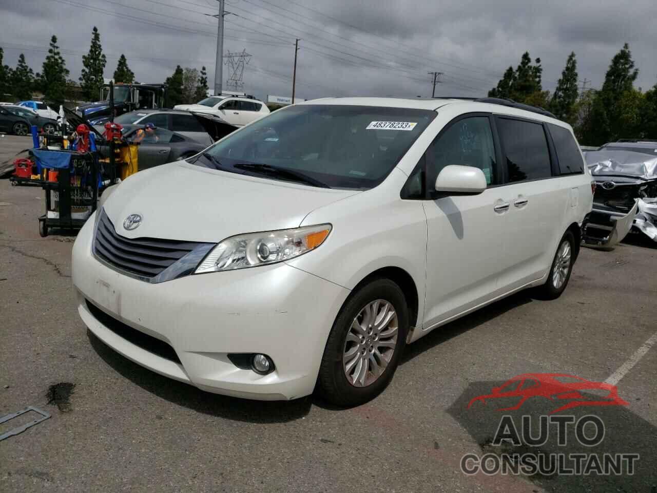 TOYOTA SIENNA 2015 - 5TDYK3DC5FS554983