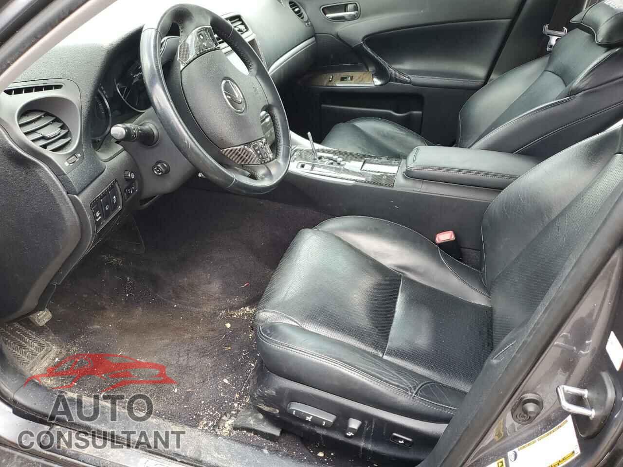 LEXUS IS 2012 - JTHCE5C23C5002775