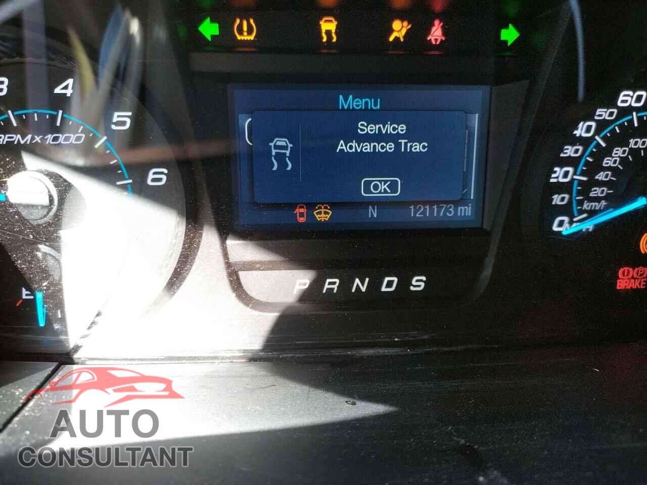 FORD TAURUS 2017 - 1FAHP2E85HG118143