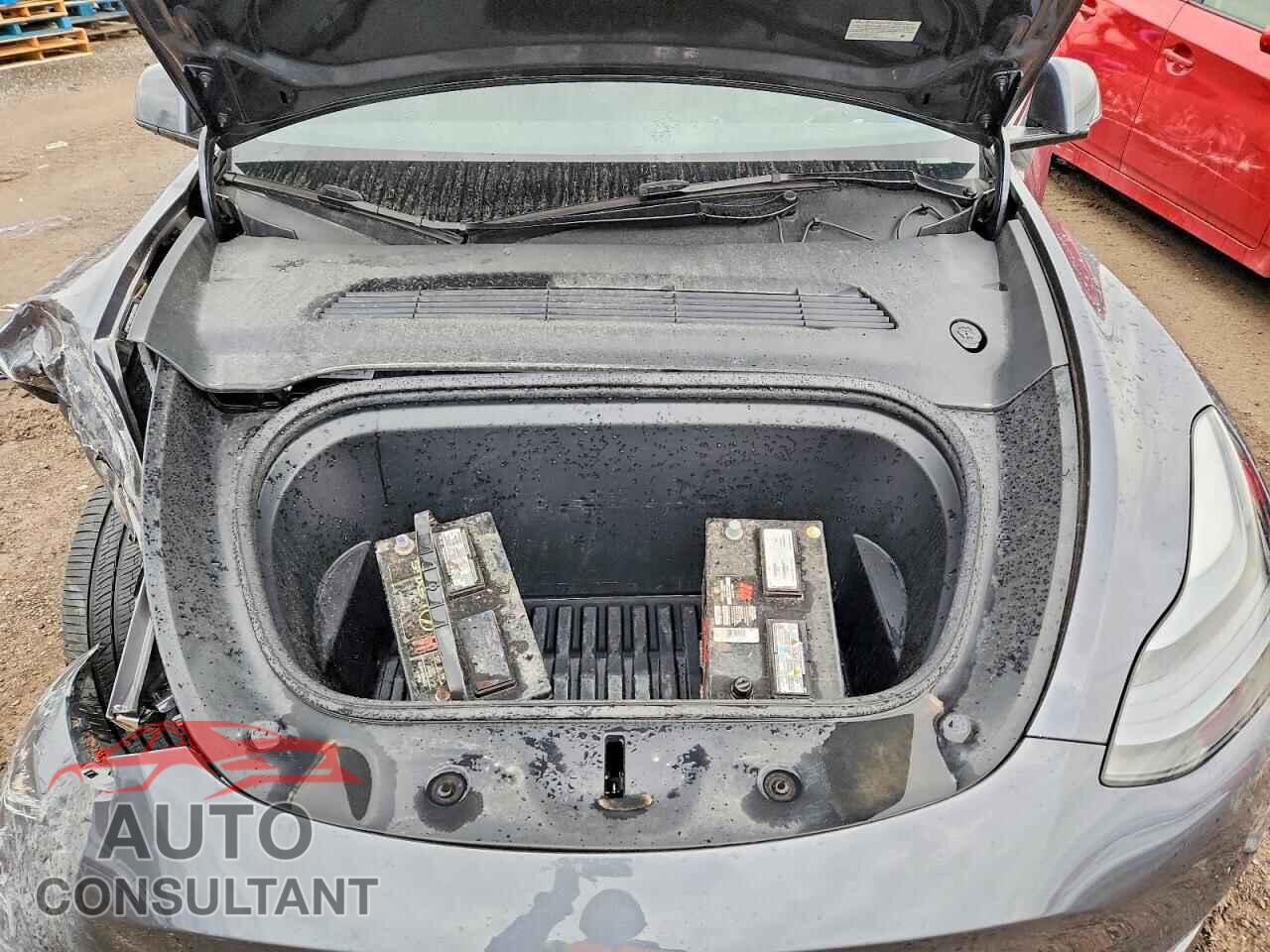 TESLA MODEL Y 2023 - LRWYGDFD0PC222639
