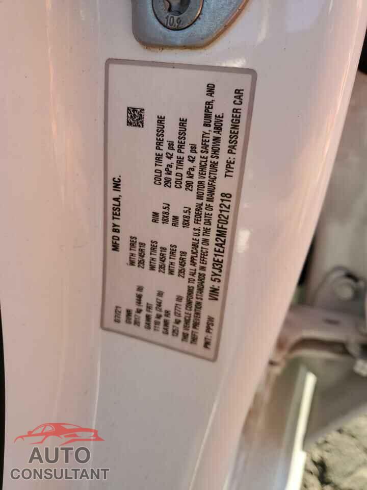 TESLA MODEL 3 2021 - 5YJ3E1EA2MF021218