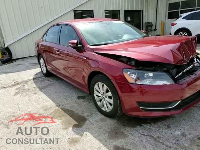 VOLKSWAGEN PASSAT 2015 - 1VWAS7A34FC056026