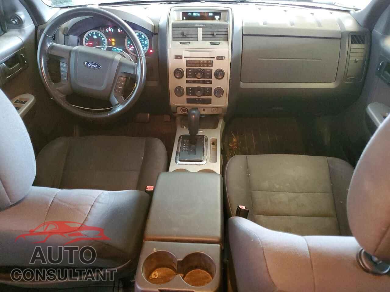 FORD ESCAPE 2011 - 1FMCU9DG0BKA02833