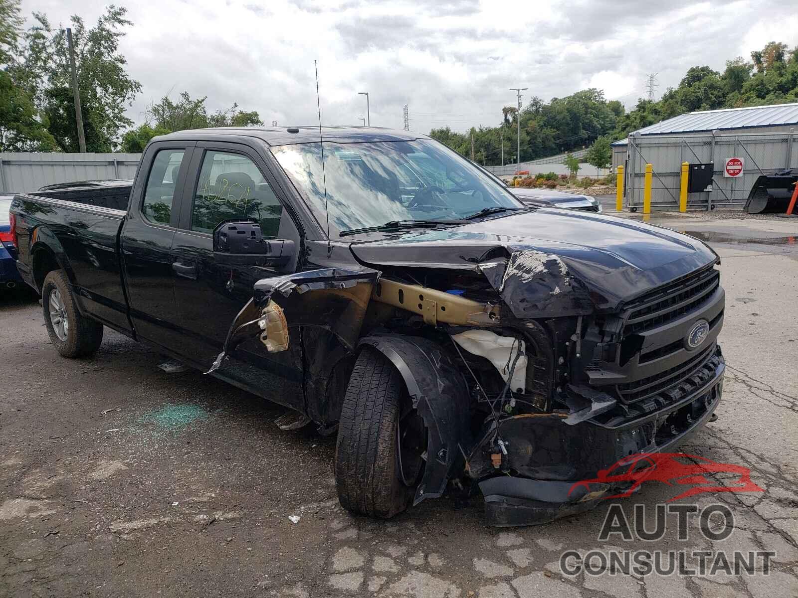 FORD F-150 2018 - 1FTFX1E53JKF65557