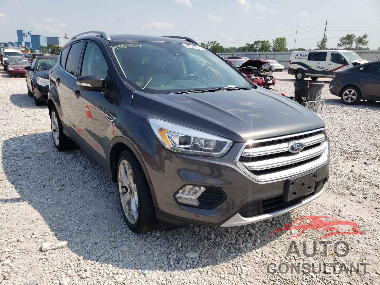 FORD ESCAPE 2017 - 1FMCU0J93HUB96658