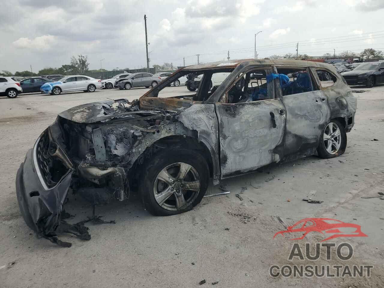 TOYOTA HIGHLANDER 2021 - 5TDCZRAH6MS057978