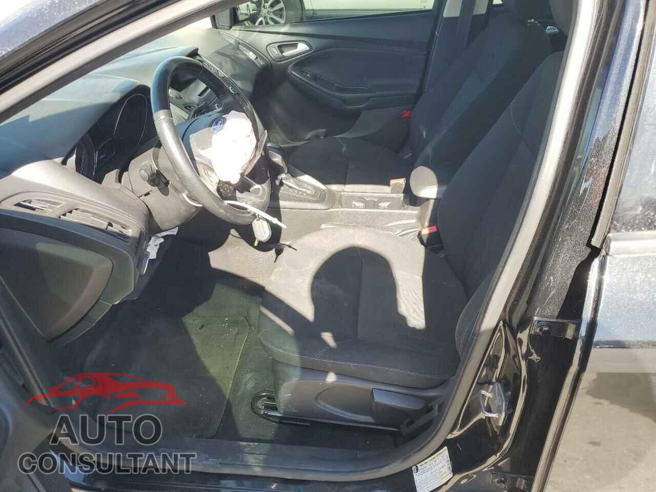 FORD FOCUS 2015 - 1FADP3F26FL321836