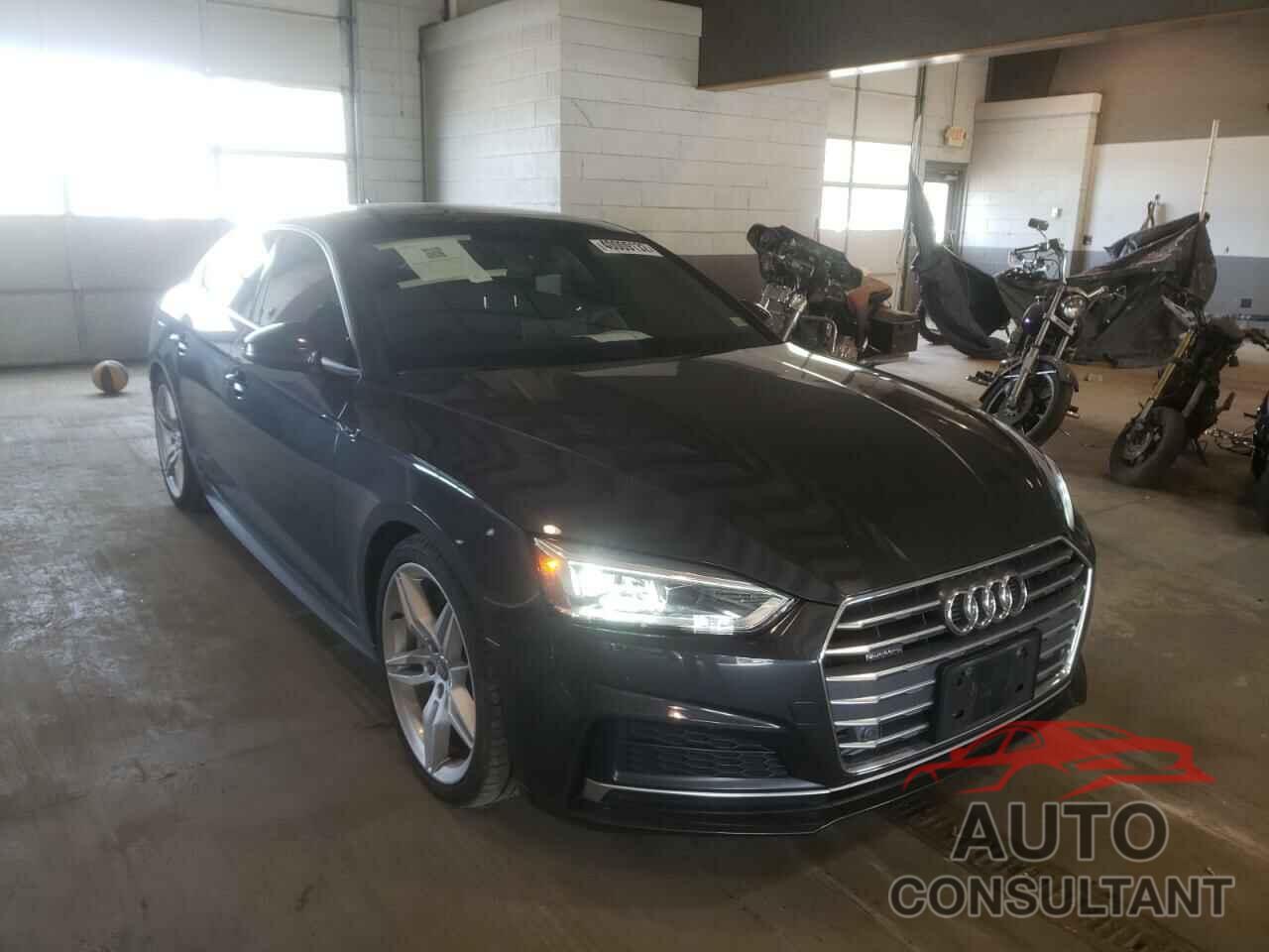 AUDI A5 2018 - WAUENCF5XJA117069