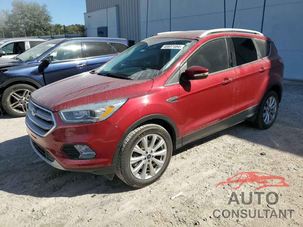 FORD ESCAPE 2017 - 1FMCU0J90HUA09683