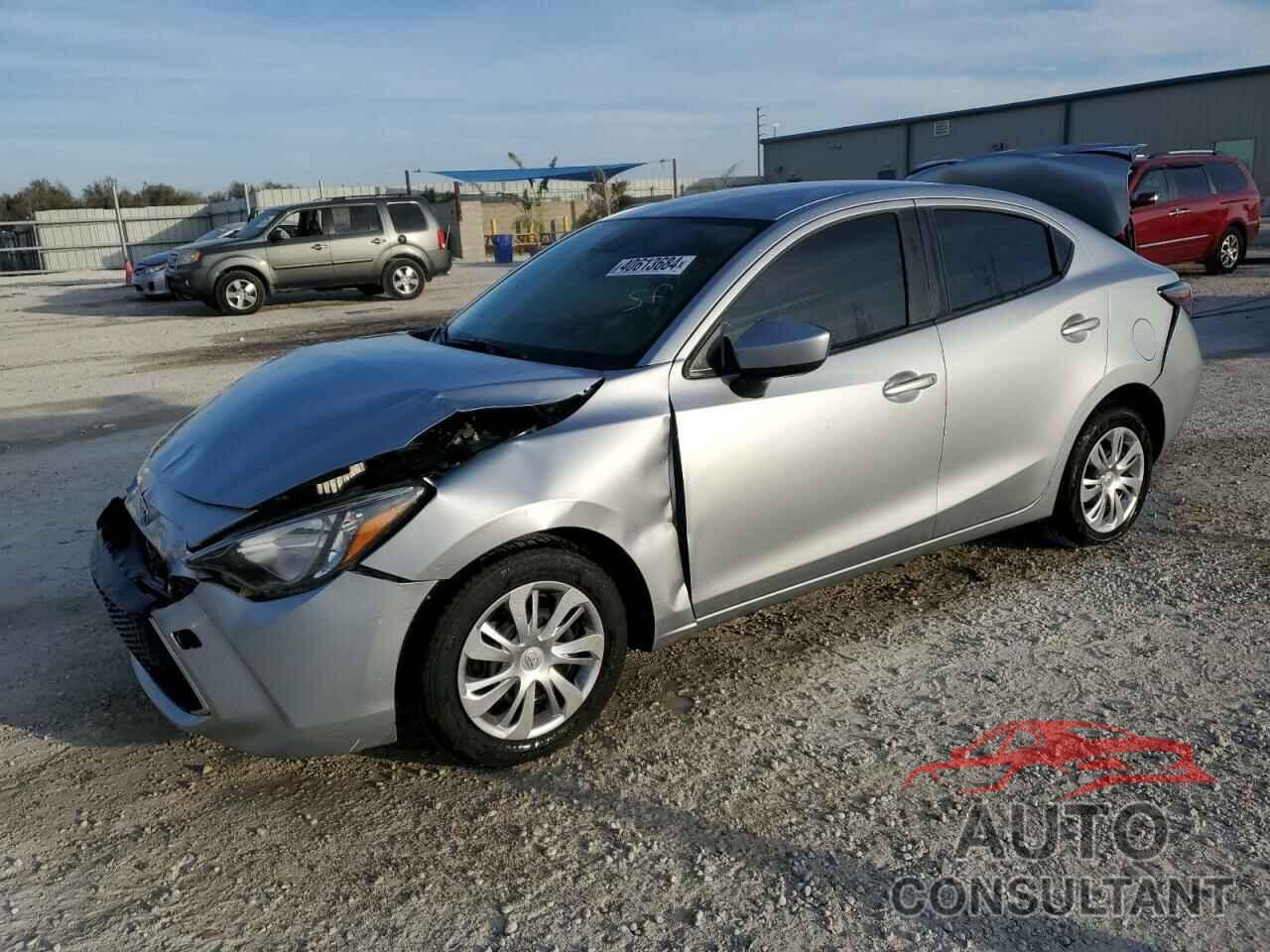 TOYOTA YARIS 2019 - 3MYDLBYV5KY519432