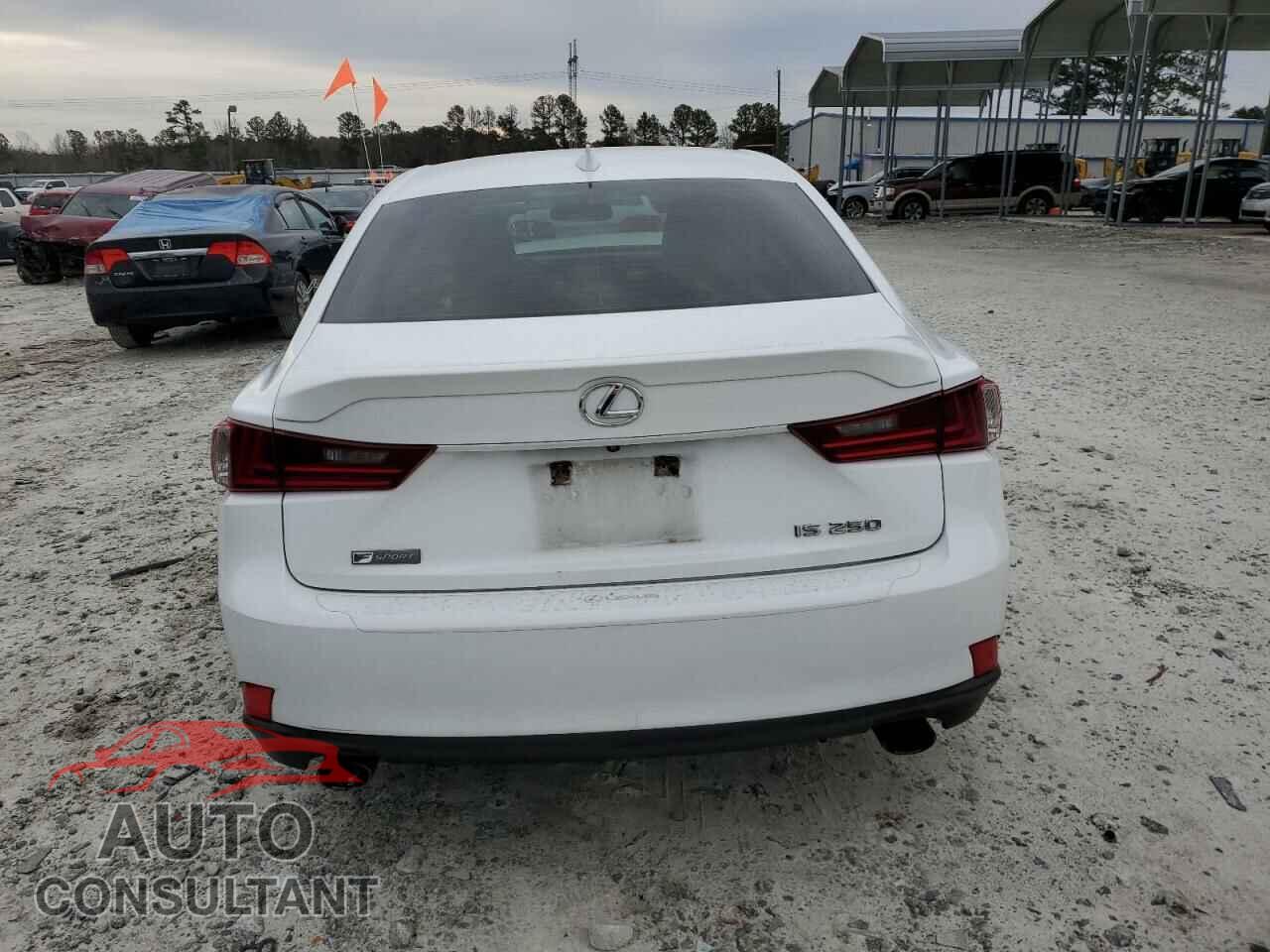 LEXUS IS 2015 - JTHBF1D20F5051100
