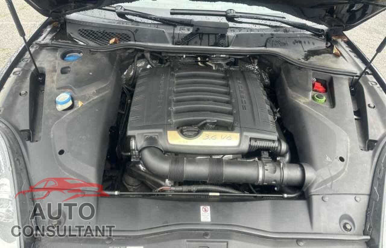 PORSCHE CAYENNE 2016 - WP1AA2A29GLA10711