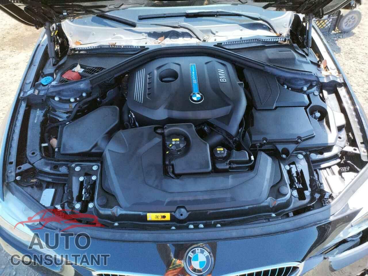 BMW 3 SERIES 2018 - WBA8E1C54JA180268