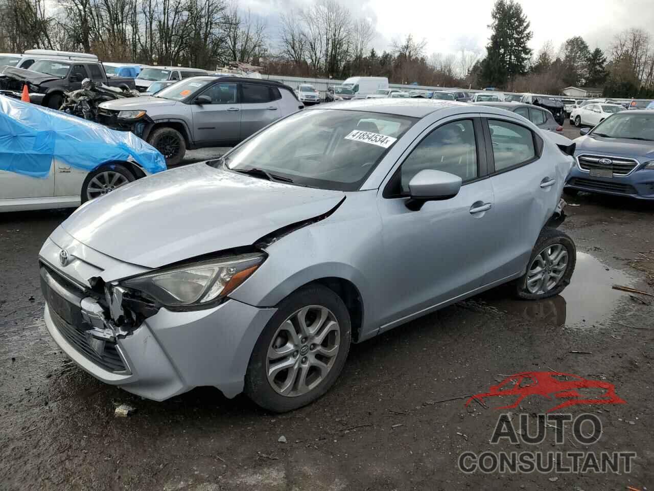TOYOTA YARIS 2018 - 3MYDLBYV8JY315707