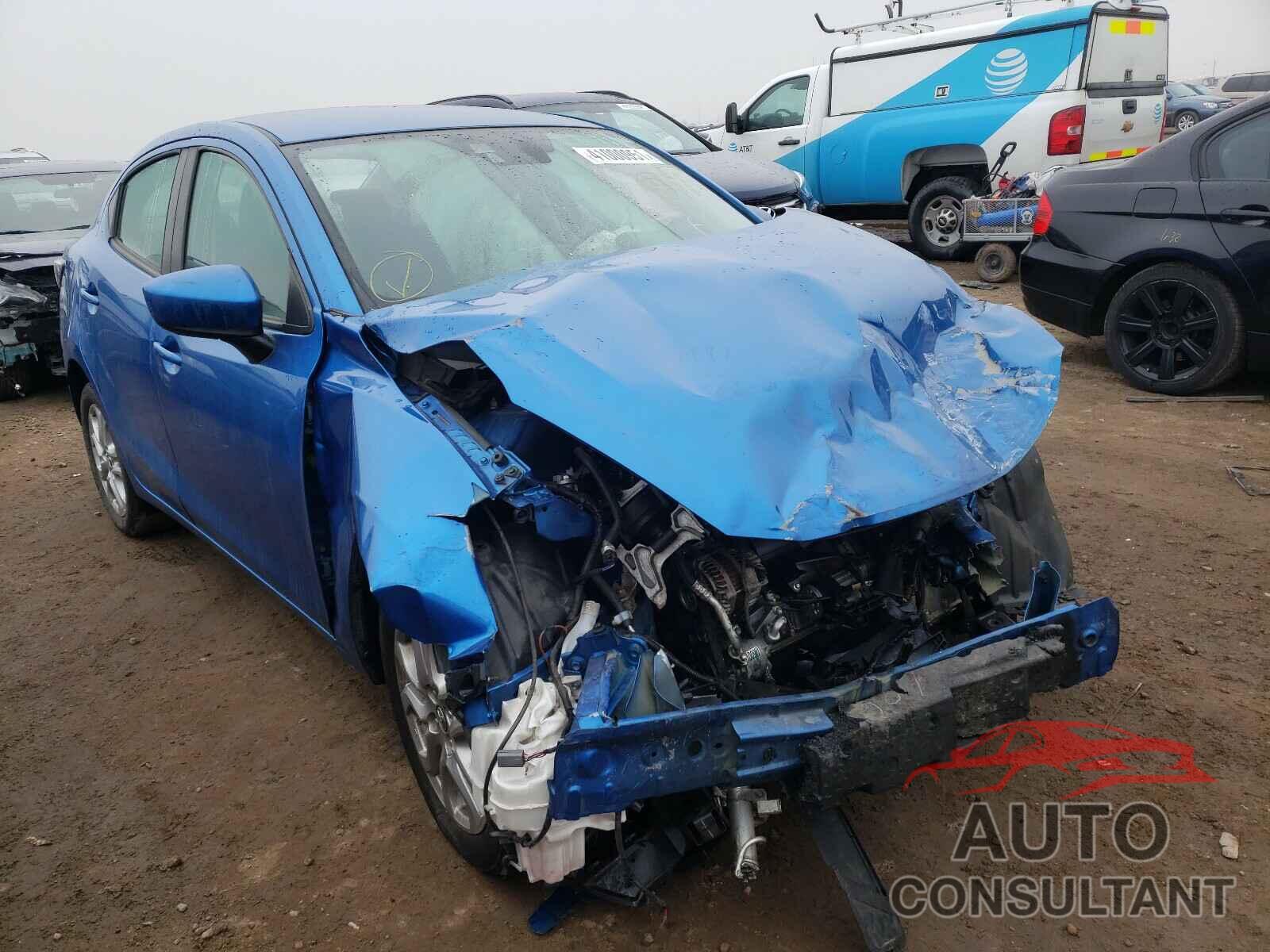 TOYOTA YARIS 2018 - 3MYDLBYV9JY303386
