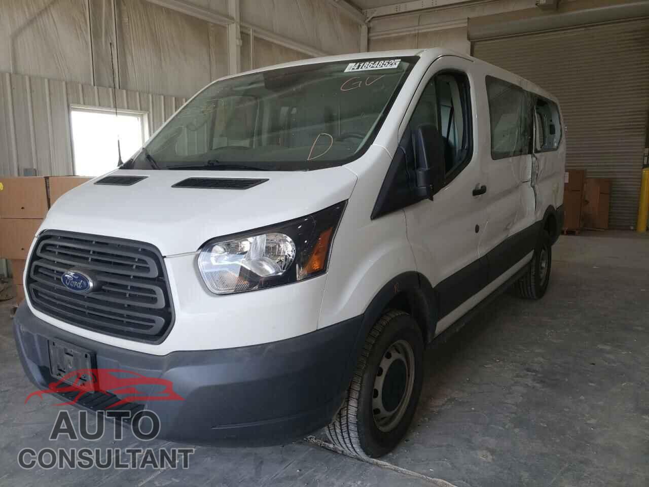 FORD TRANSIT CO 2017 - 1FTYR1YM9HKB31871
