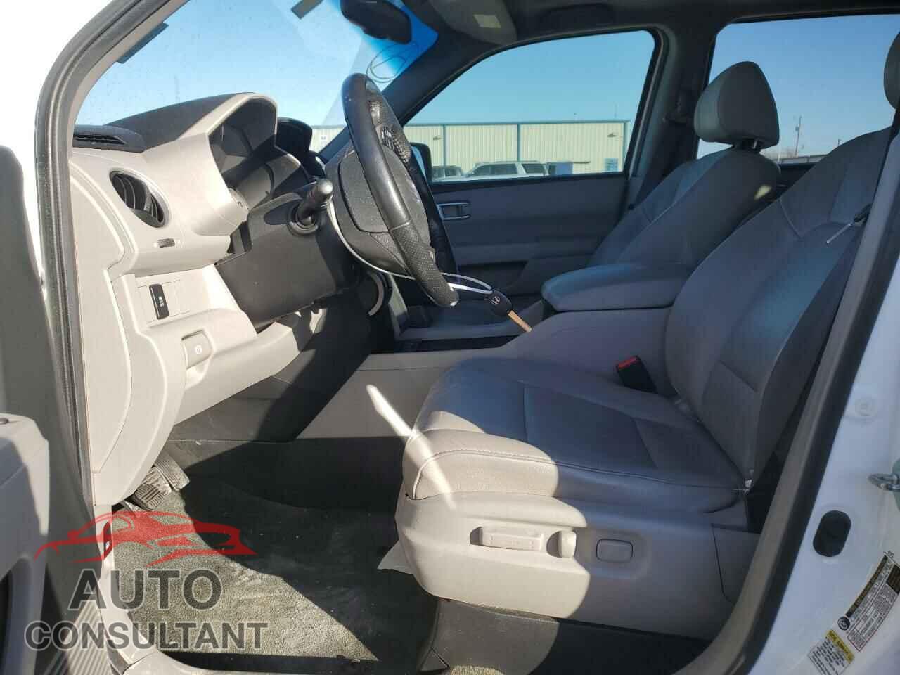 HONDA PILOT 2014 - 5FNYF3H53EB020173
