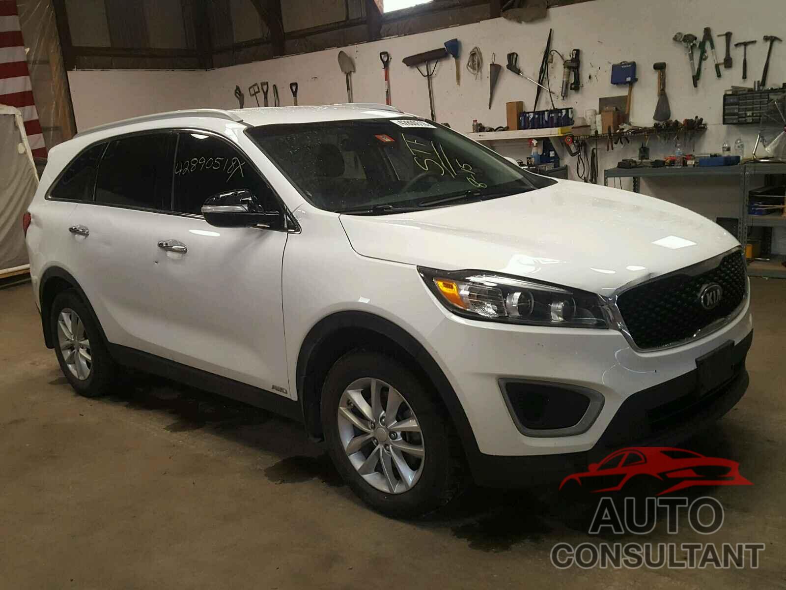 KIA SORENTO LX 2016 - 5XYPGDA36GG043417