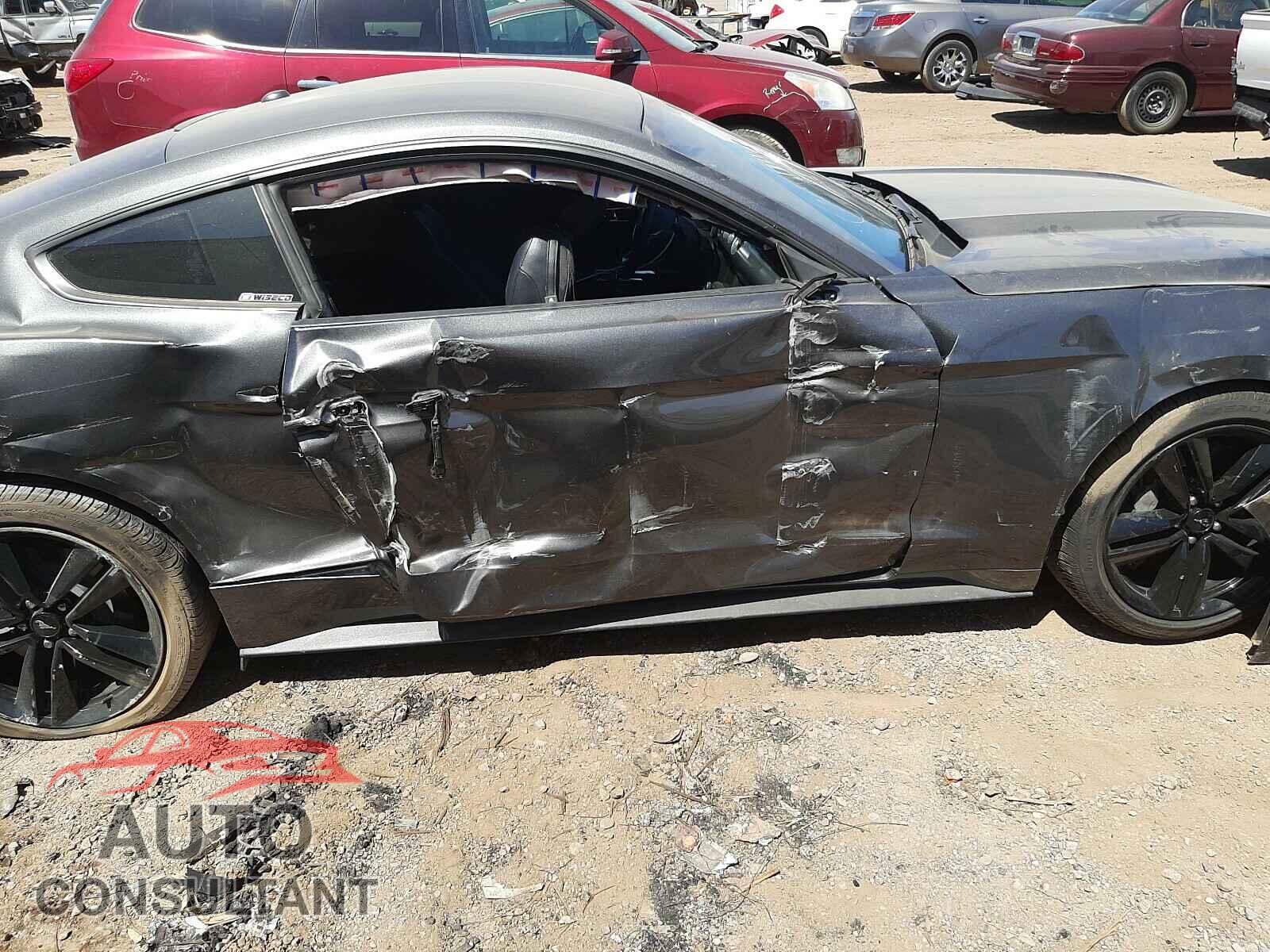 FORD MUSTANG 2017 - 1FA6P8TH0H5333809