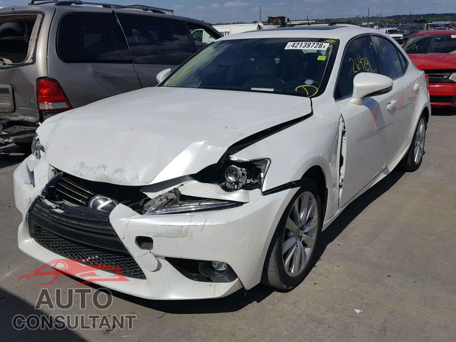 LEXUS IS 2016 - JTHBA1D26G5002029