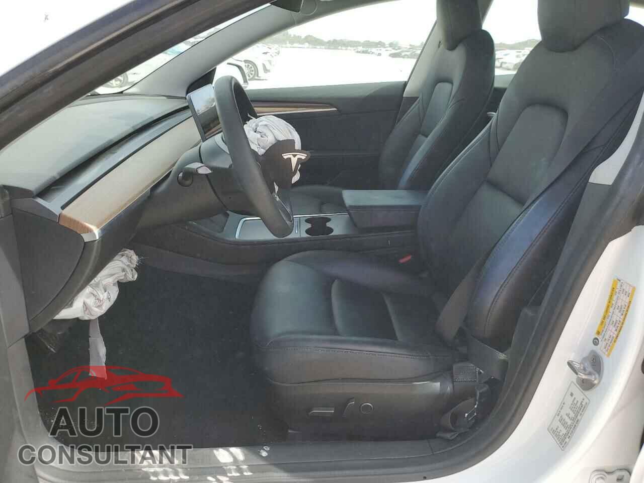 TESLA MODEL 3 2022 - 5YJ3E1EB5NF103082