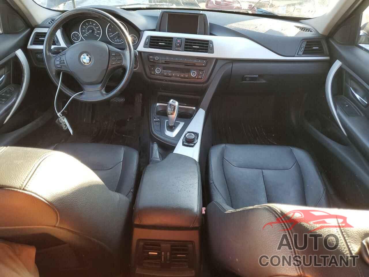 BMW 3 SERIES 2013 - WBA3B5G5XDNS03196