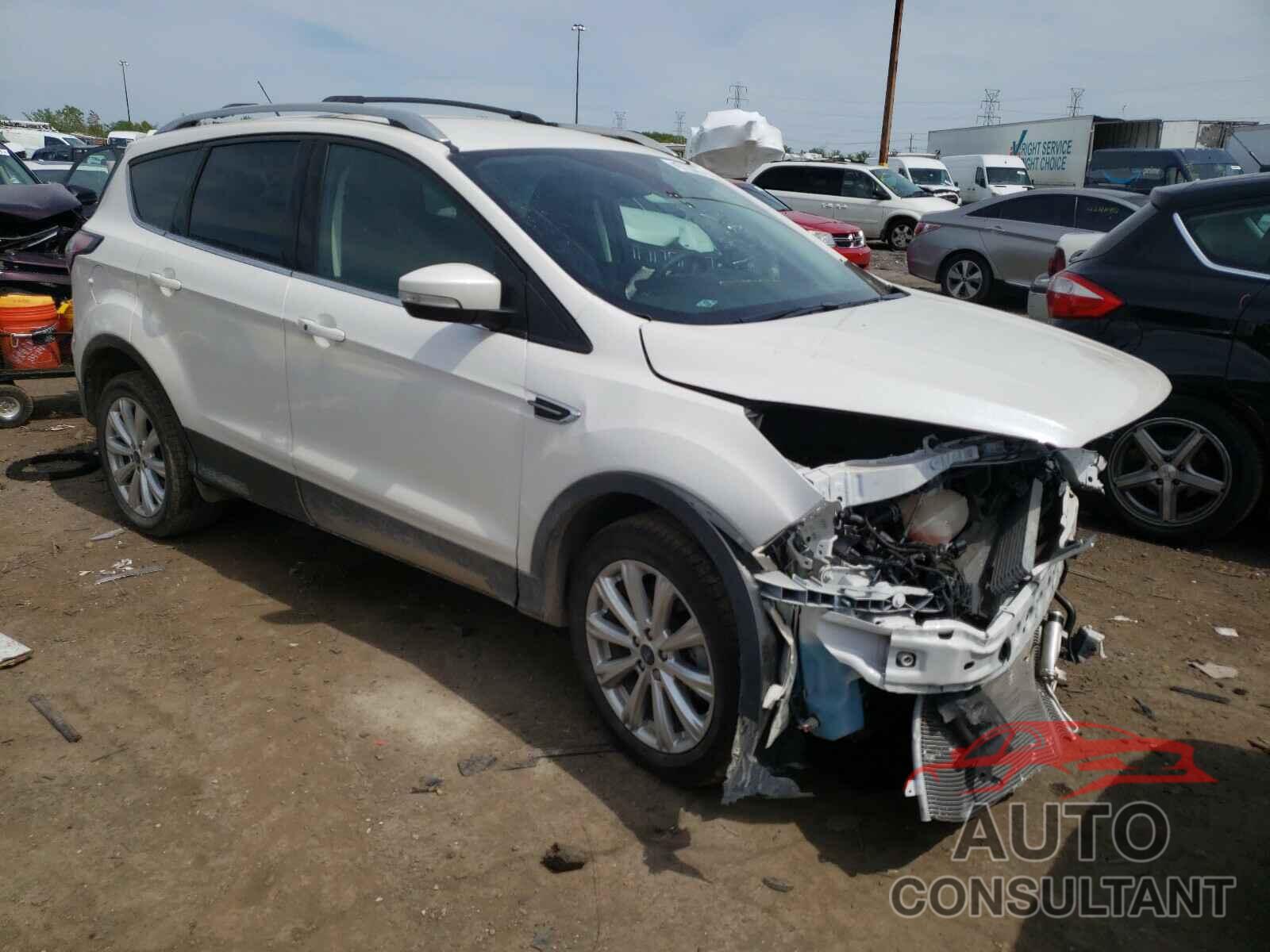 FORD ESCAPE 2017 - 1FMCU0JD1HUD58324