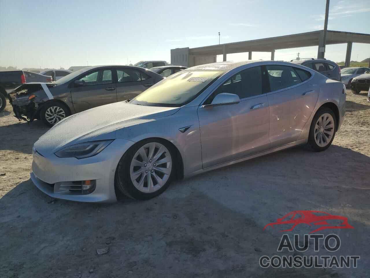 TESLA MODEL S 2018 - 5YJSA1E21JF241378