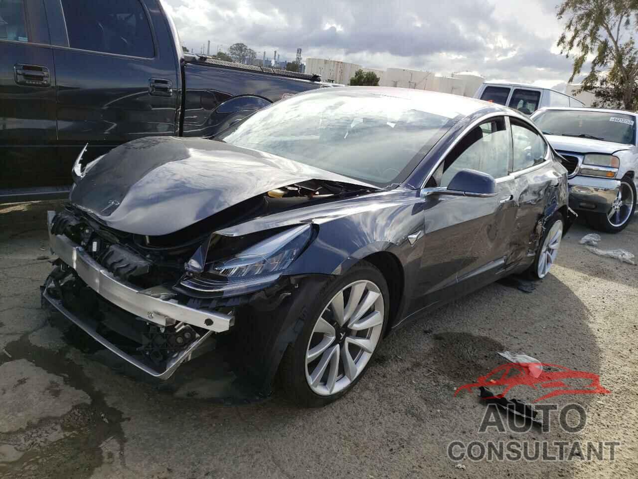 TESLA MODEL 3 2018 - 5YJ3E1EB0JF069059