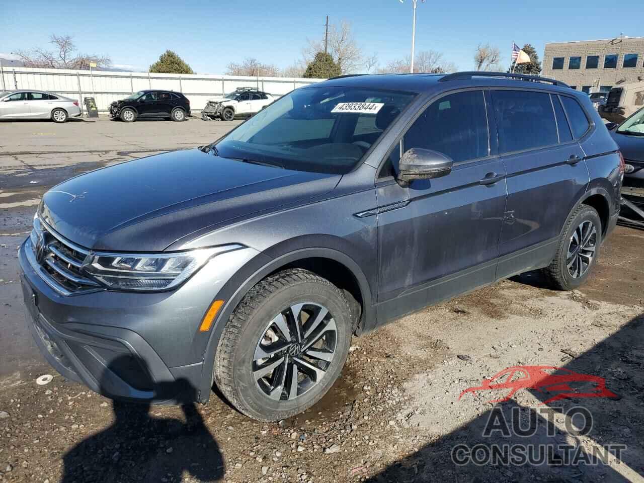 VOLKSWAGEN TIGUAN 2022 - 3VV0B7AXXNM042096