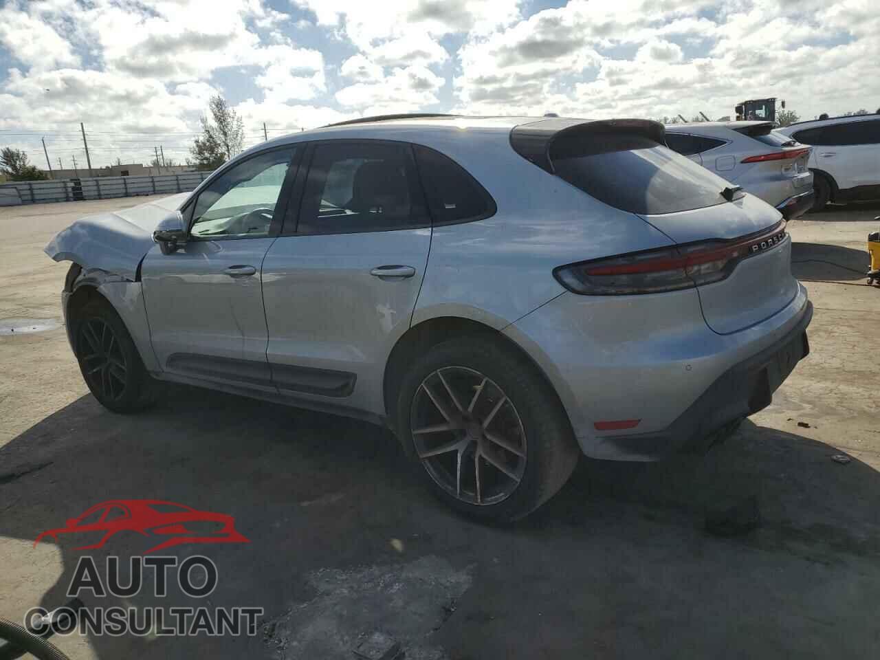 PORSCHE MACAN 2022 - WP1AA2A57NLB05971