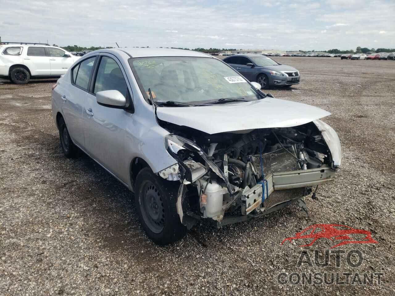 NISSAN VERSA 2018 - 3N1CN7AP9JL875314