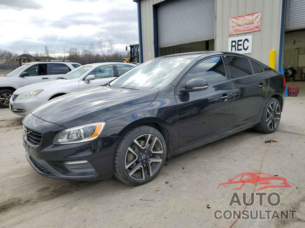 VOLVO S60 2018 - YV140MTL5J2461418