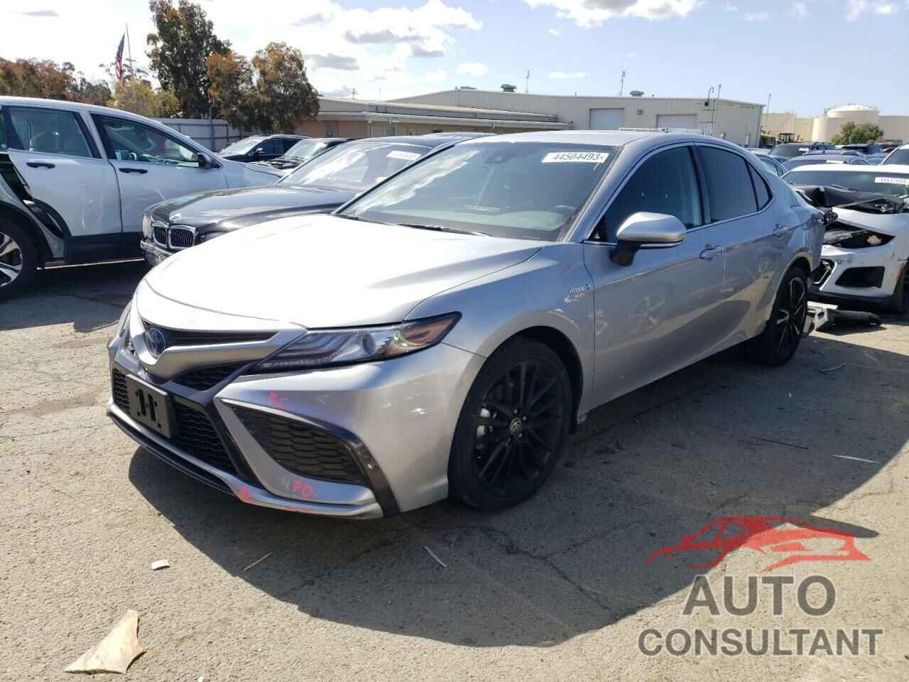 TOYOTA CAMRY 2021 - 4T1K31AK4MU028982