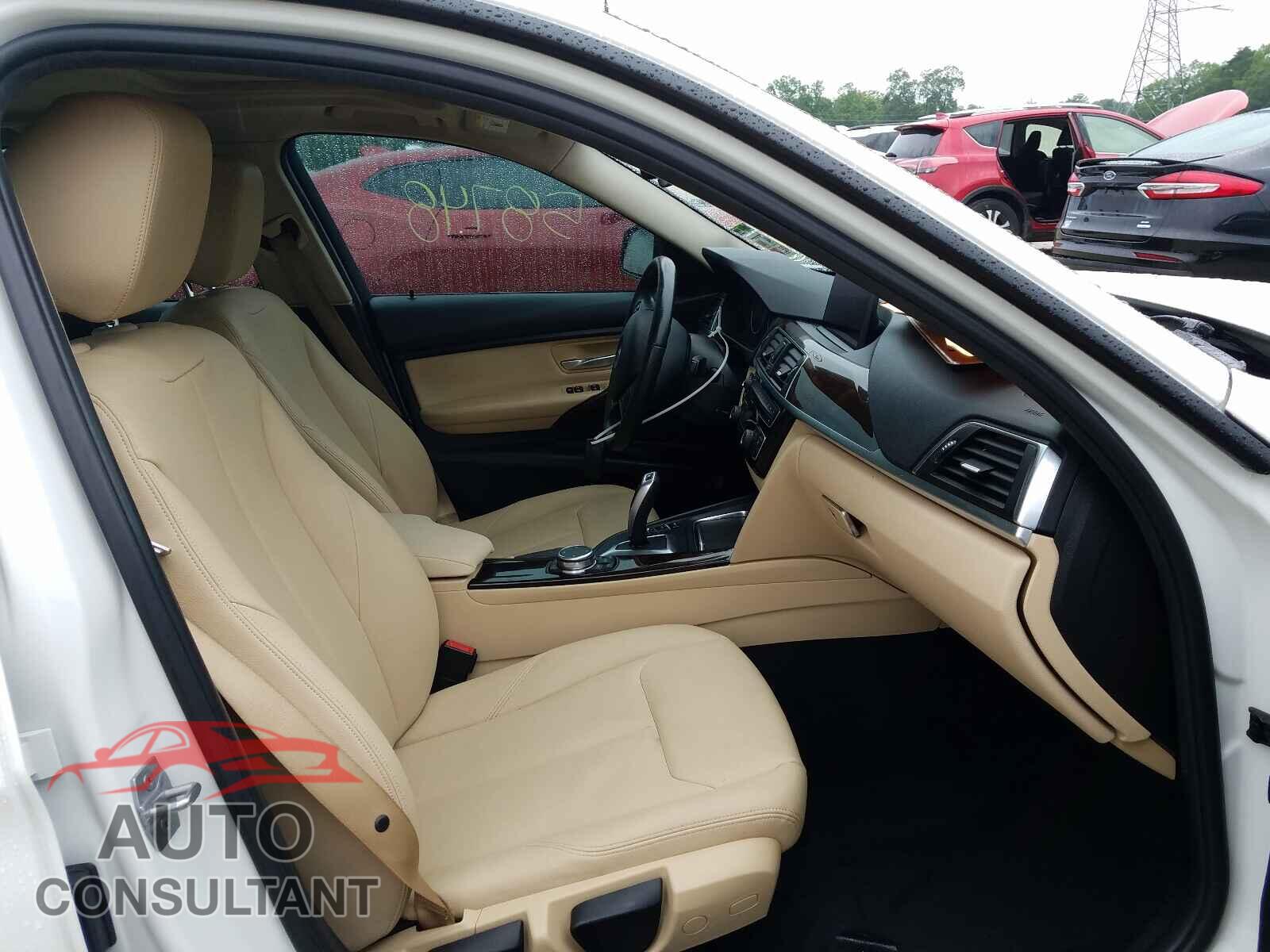 BMW 3 SERIES 2017 - WBA8A9C56HK620070