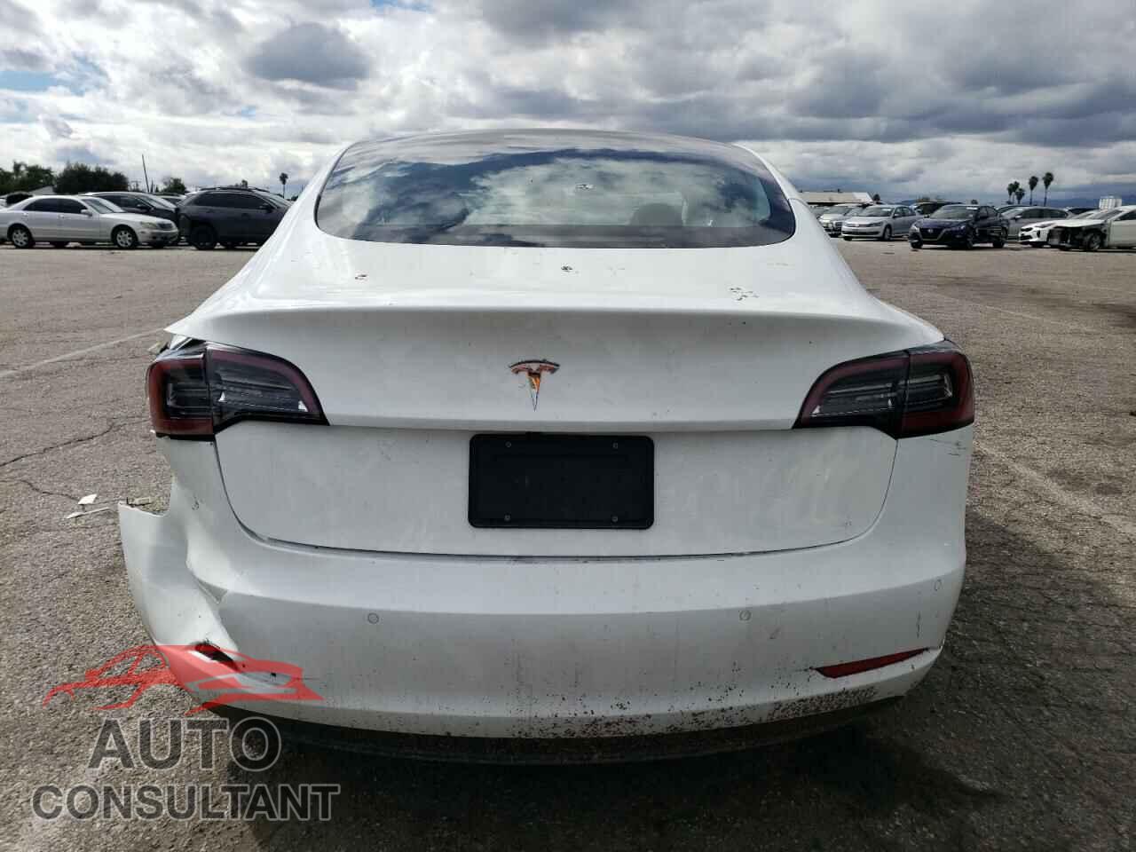TESLA MODEL 3 2022 - 5YJ3E1EA0NF240874
