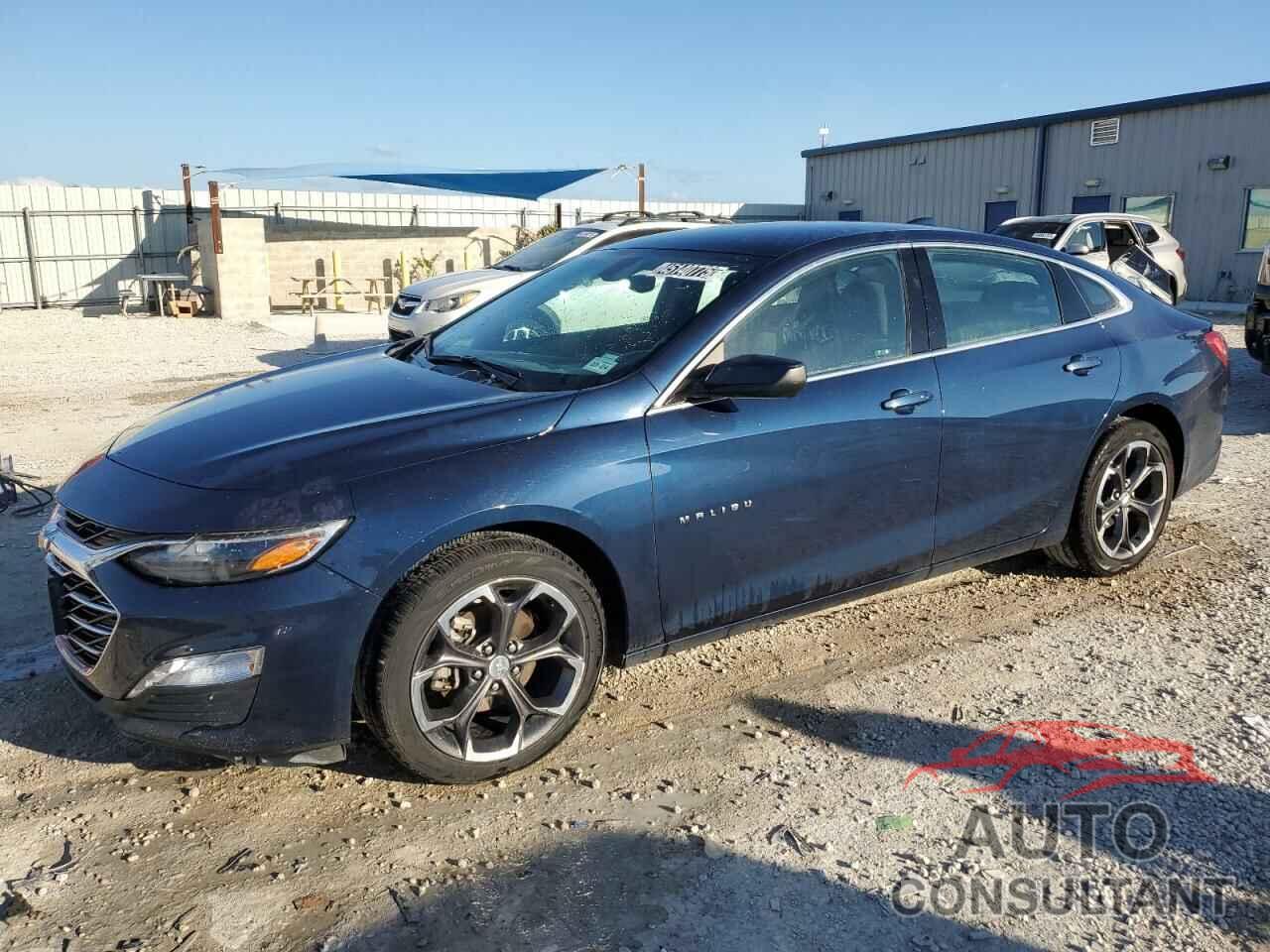 CHEVROLET MALIBU 2022 - 1G1ZD5ST6NF138056