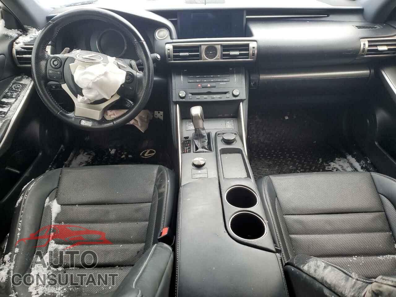 LEXUS IS 2016 - JTHBA1D25G5029268