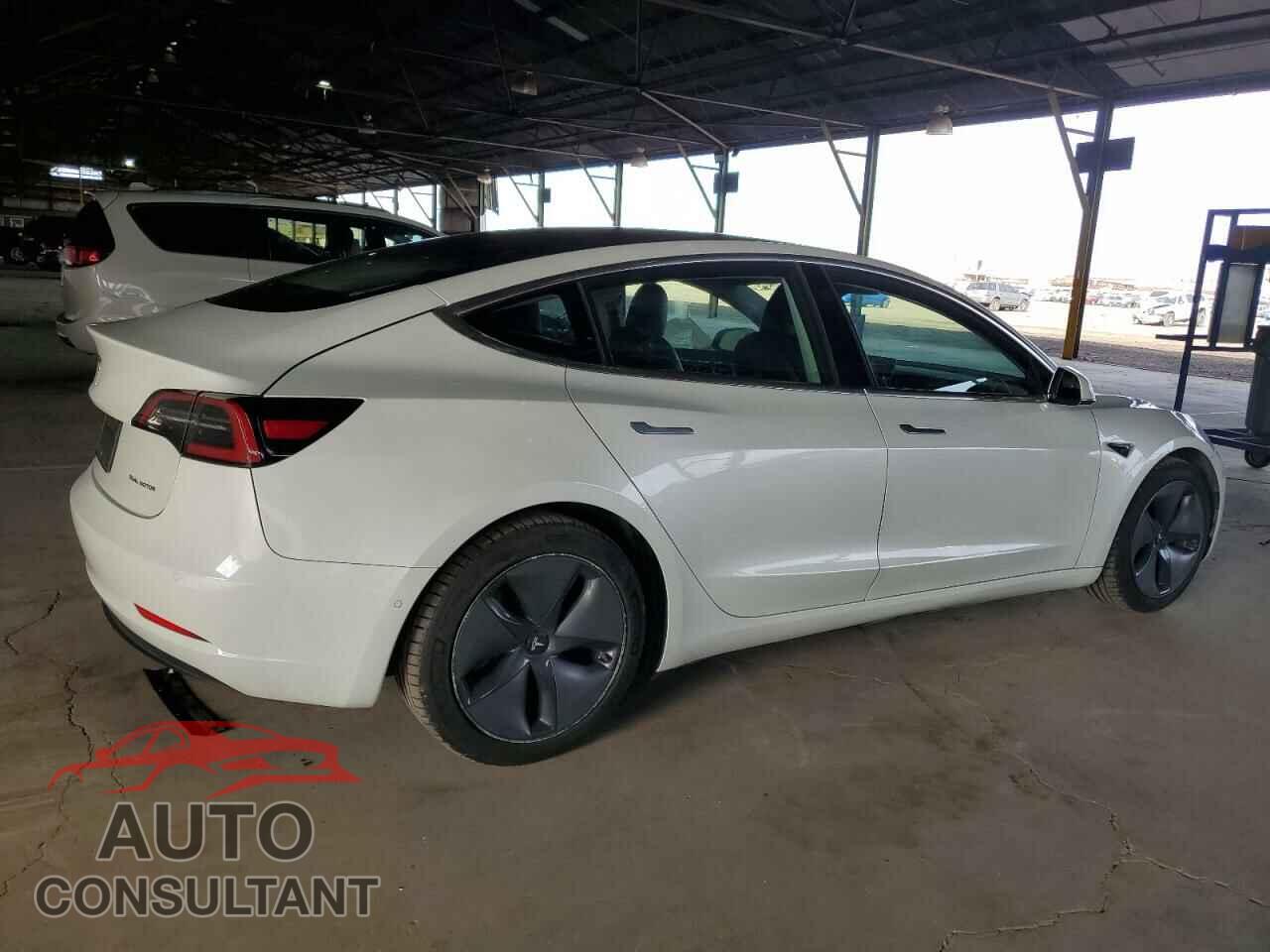 TESLA MODEL 3 2020 - 5YJ3E1EB5LF800944
