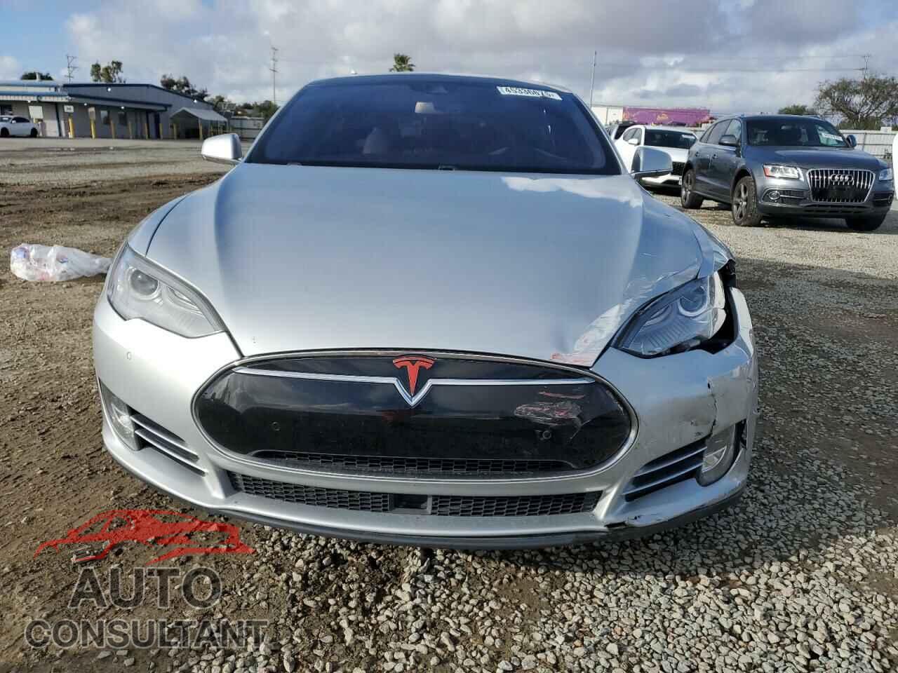 TESLA MODEL S 2015 - 5YJSA1H25FF080956